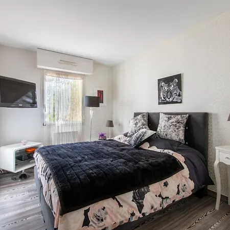 Apartment T4 Terrasse Vue Sur Le Golf Nimes
